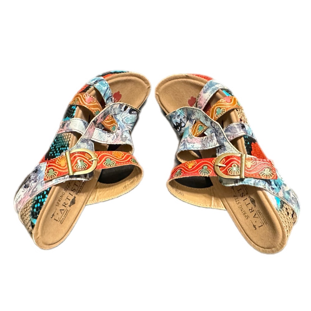 L'Artiste Spring Step Sandals‎